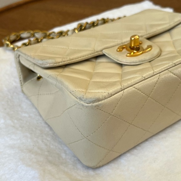 CHANEL Square Mini Lambskin Classic Flap in Beige / Ivory 💕 Authentic - Picture 11 of 16